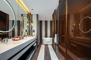 Suite, 1 King Bed, Smoking (Selection) | Bathroom | Slippers