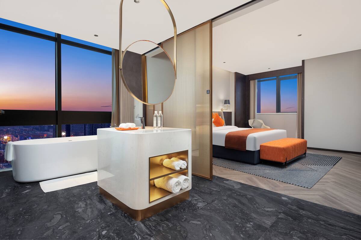 Suite, 1 King Bed, Non Smoking (Selection)