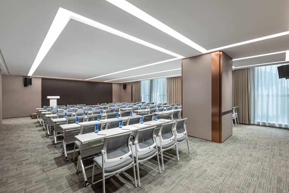 Wyndham Garden Urumqi Innovation Square photo 8