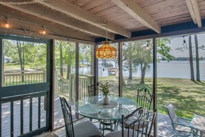 Dining - Lake Wateree Retreat: Dock & Screened Porch! (Camden)