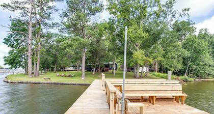 Lake Wateree Retreat: Dock & Screened Porch!