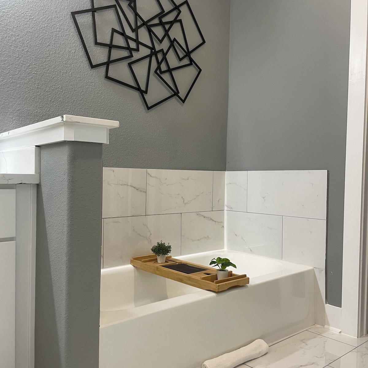 Photo 20 of Charming 3-bedroom house in marvelous Houston with AC, WiFi