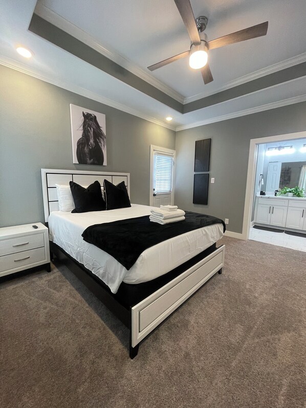 3 bedrooms, iron/ironing board, free WiFi, bed sheets