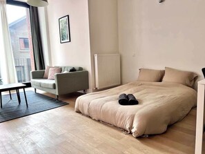 1 chambre, fer et planche Ă repasser, Wi-Fi, draps fournis