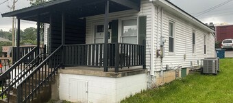 Hallelujah Acres Side 2