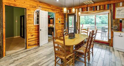 Glamping Cabin on Private Pond & Deck