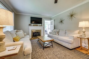 TV, books - 1 Mi to Downtown Greer: Family Home w/ Gazebo! (Greer)