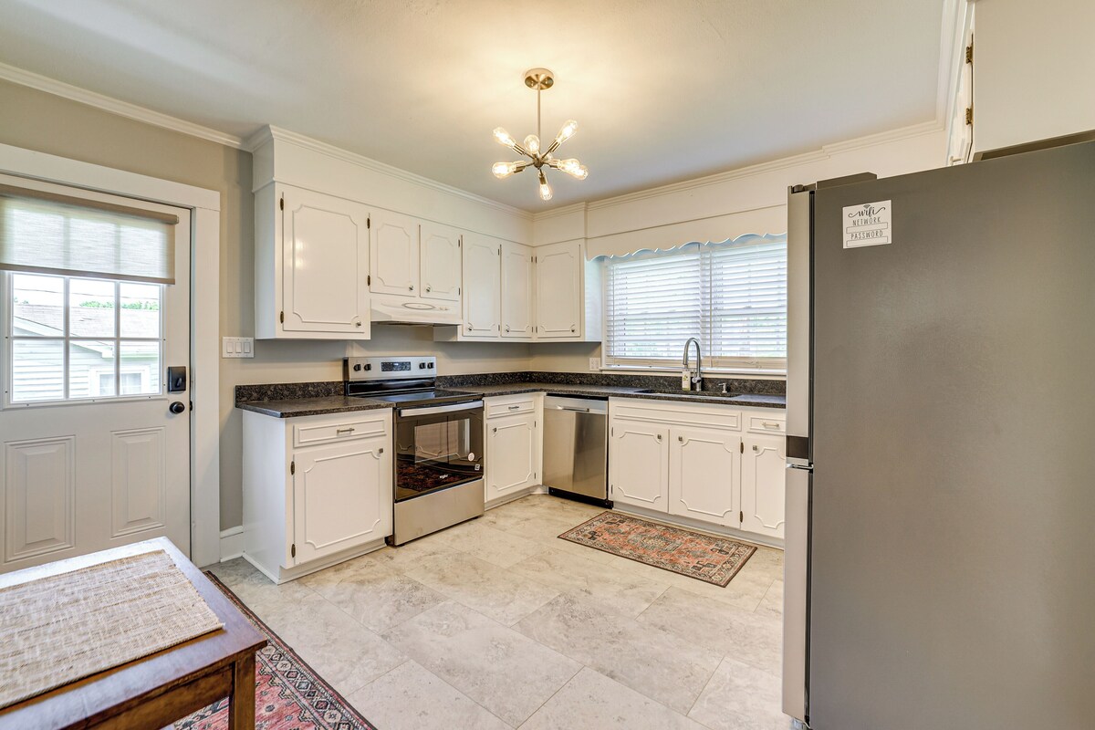 Photo 8 of 1 Mi to Downtown Greer: Family Home w/ Gazebo!