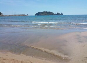 View from property - Apartment in Estartit With Garden (Torroella de Montgrí)