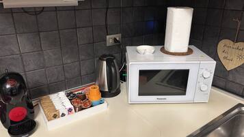 Microonde, forno, piano cottura