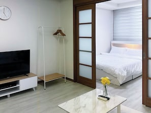 1 bedroom, iron/ironing board, WiFi