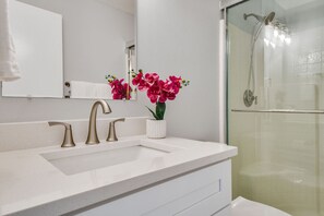 Hair dryer, towels
