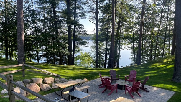 Outdoor dining - BrightWater Lake Front Cabin (Minocqua)