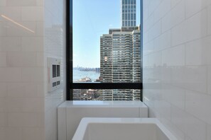 Interior - Ultra-Luxury Midtown Duplex w/ Skyline Views (New York)