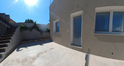 Room-charming Sant'antioco Apt With 2-wa