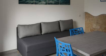 Room-charming Sant'antioco Apt With 2-wa