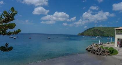 Villa Axyane, a seaview cocoon