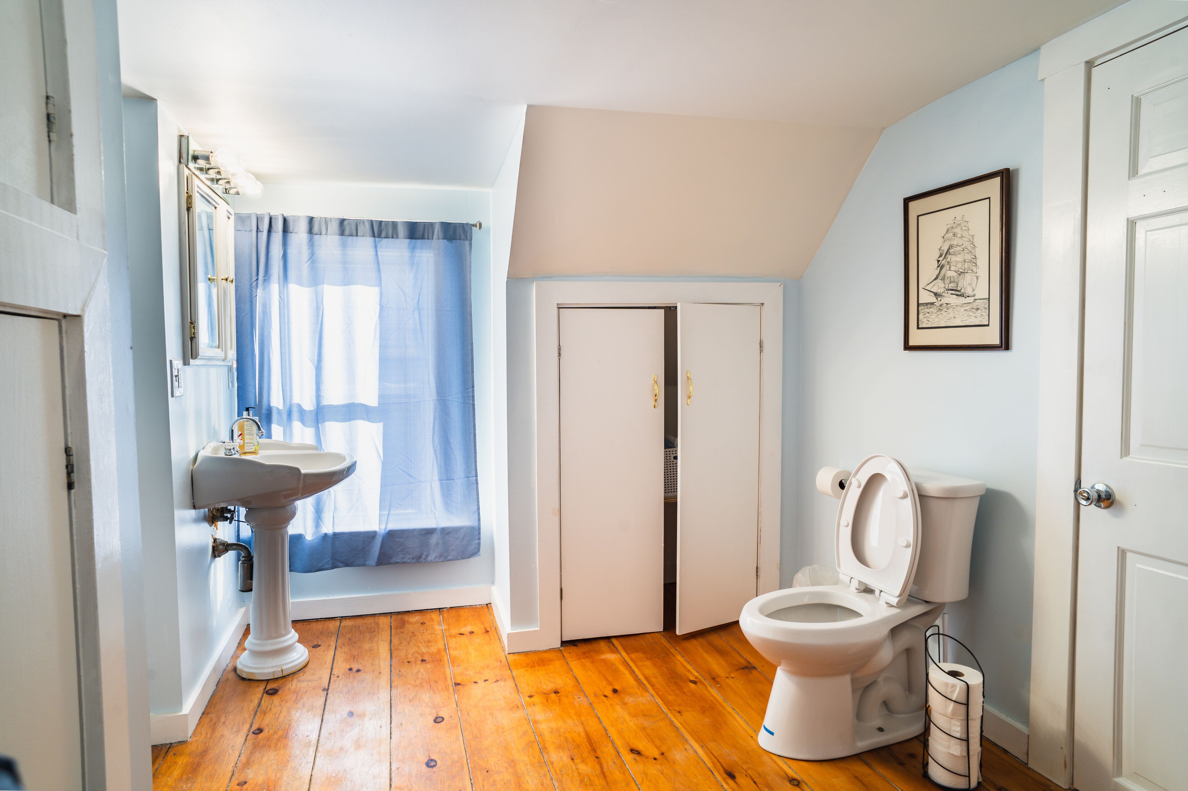 Towels, soap, toilet paper