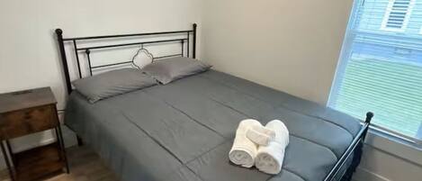 6 dormitoris, wifi i roba de llit