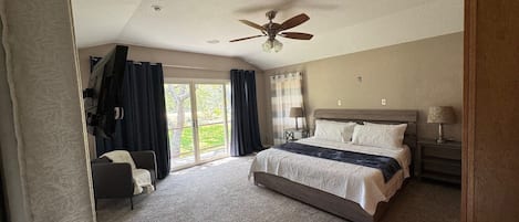 3 bedrooms, desk, iron/ironing board, WiFi
