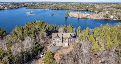 Peaceful Retreat on Schmidt Lake