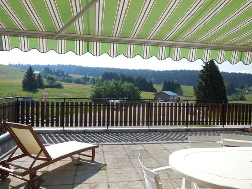 Très bel appartement à la montagne- centre village