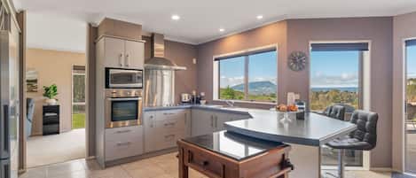 Microwave, oven, stovetop, dishwasher