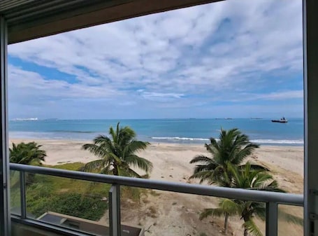 Sun-loungers. Beachfront apartment just minutes from Salinas – the perfect getaway by the sea.