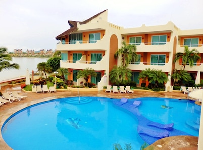 Starbay Resort