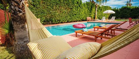 Piscine extérieure, piscine chauffée