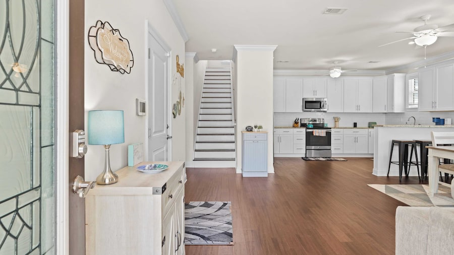 Windswept Walk to 30A Beach, Pool, Game Room + Near Seaside & Dune Lakes