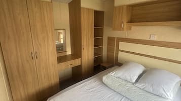 3 bedrooms