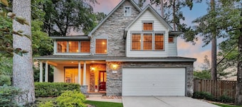 Pool & Spa – The Woodlands Gem