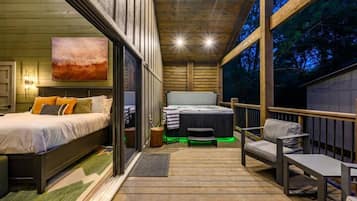 7 makuuhuonetta, silitysrauta/-lauta, ilmainen Wi-Fi, vuodevaatteet