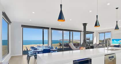 Alonda - Ocean Views - Linen Included