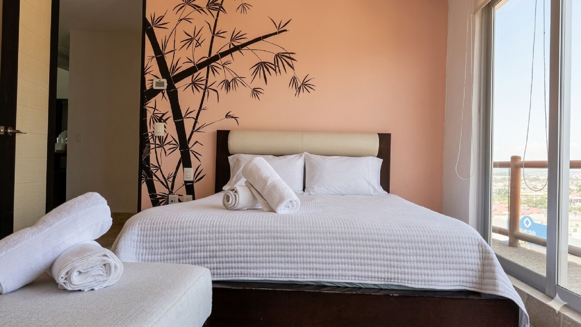 Gallery Apartment | Egyptian cotton sheets, premium bedding, pillowtop beds
