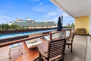 Unclassified image, 4 of 239, button - Deck12 Casino and Resort by Monyxbnb (Puerto Vallarta)