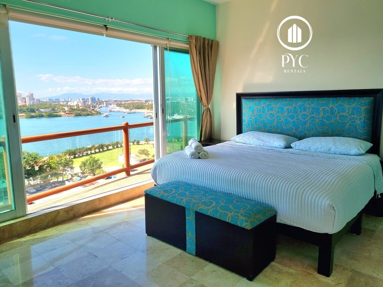 Traditional-Apartment