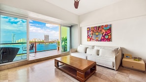 Presidential Apartment | Living area
