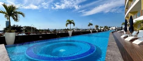 Apartamento presidencial | Piscina | Piscina externa