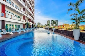 Imagem sem classificação, 4 de 253, botão