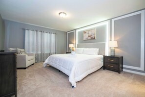 5 bedrooms, iron/ironing board, WiFi, bed sheets