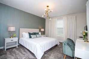 5 Schlafzimmer, Bügeleisen/Bügelbrett, Internetzugang, Bettwäsche