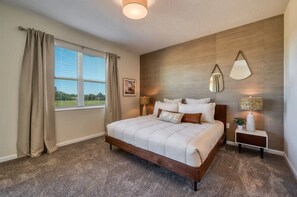 4 habitaciones, tabla de planchar con plancha, internet y ropa de cama 