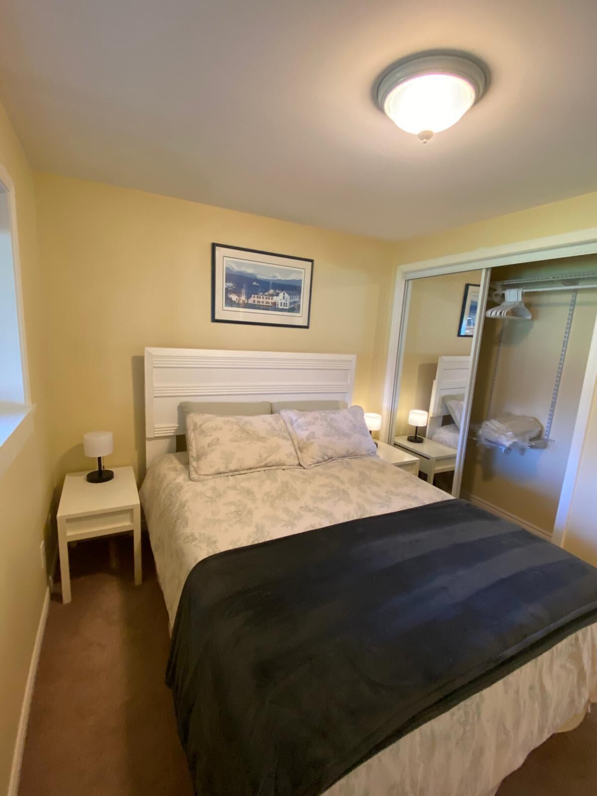 1 bedroom, desk, iron/ironing board, WiFi (free)