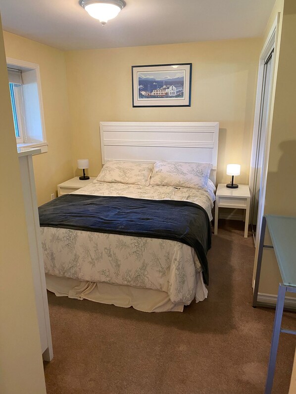 1 bedroom, desk, iron/ironing board, free WiFi