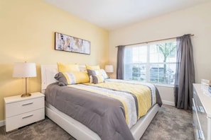 4 sovrum, strykjärn/strykbräda, resesäng och internet