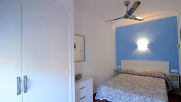 Appartement | 1 chambre, fer et planche Ă repasser