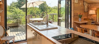 Beautiful home in Vejby with WiFi
