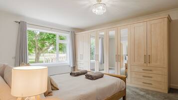 Comfort Bungalow, Courtyard View | Free WiFi, wheelchair access